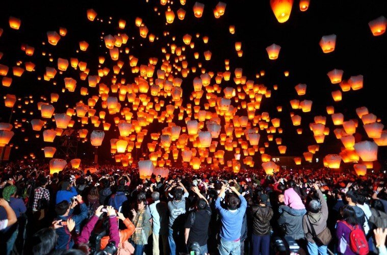 the magical pingxi sky lanterns festival in taiwan